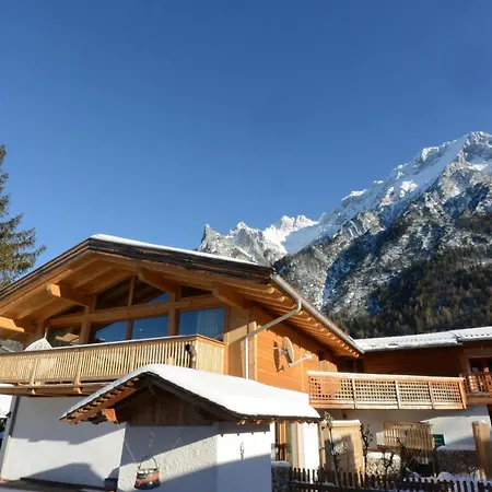 Einzigartiges Alpenloft In Fur 8 Gaste Mit Whirlpool Миттенвальд