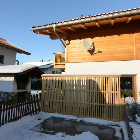 Einzigartiges Alpenloft In Fur 8 Gaste Mit Whirlpool *