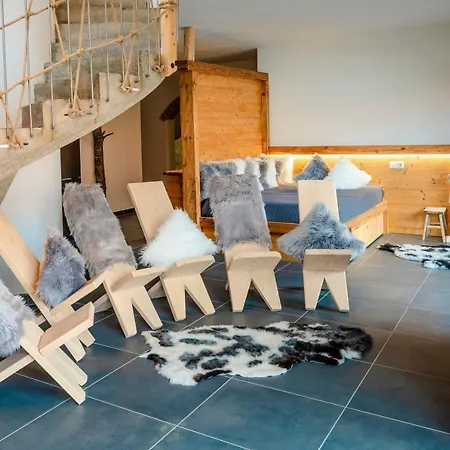 Einzigartiges Alpenloft In Fur 8 Gaste Mit Whirlpool Шале