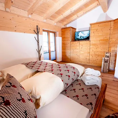 Шале Einzigartiges Alpenloft In Fur 8 Gaste Mit Whirlpool