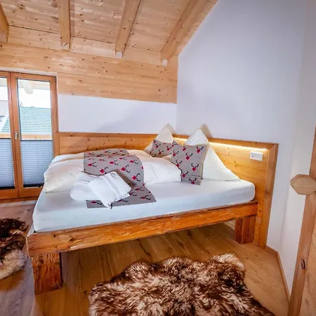 Einzigartiges Alpenloft In Fur 8 Gaste Mit Whirlpool *