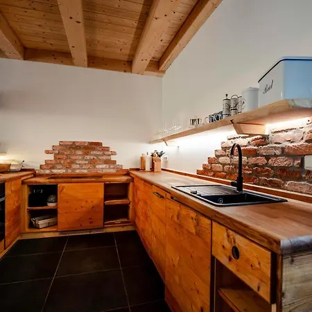 Einzigartiges Alpenloft In Fur 8 Gaste Mit Whirlpool *