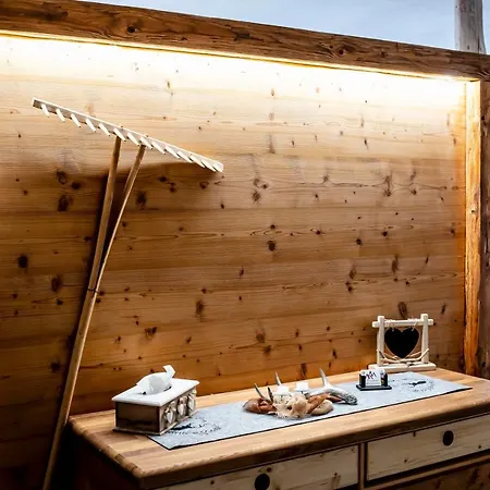 Einzigartiges Alpenloft In Fur 8 Gaste Mit Whirlpool Шале