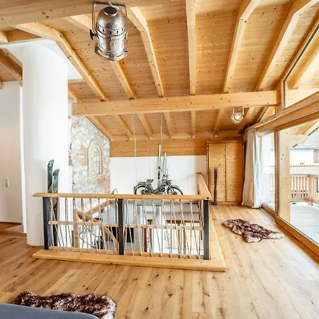 Шале Einzigartiges Alpenloft In Fur 8 Gaste Mit Whirlpool *