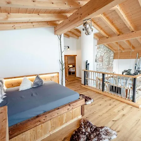 Шале Einzigartiges Alpenloft In Fur 8 Gaste Mit Whirlpool *