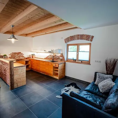 Einzigartiges Alpenloft In Fur 8 Gaste Mit Whirlpool *