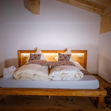 Шале Einzigartiges Alpenloft In Fur 8 Gaste Mit Whirlpool *